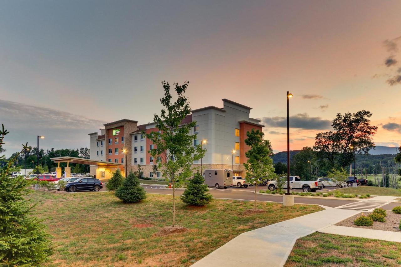 Holiday Inn Express & Suites - Saugerties - Hudson Valley By Ihg Екстер'єр фото