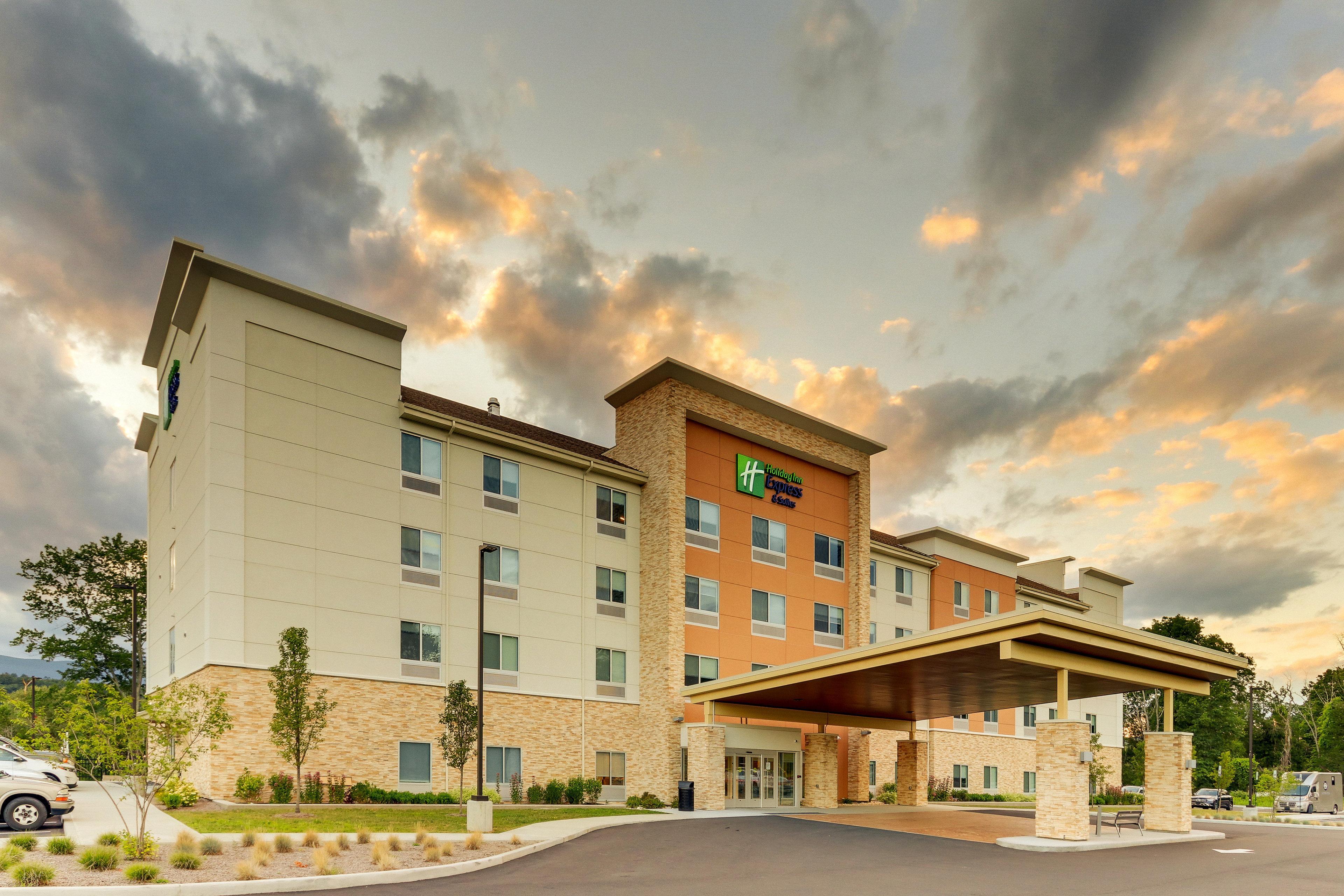 Holiday Inn Express & Suites - Saugerties - Hudson Valley By Ihg Екстер'єр фото